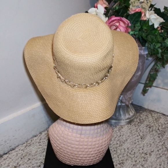 Retro 70's Tan Floppy Sun/Beach Hat With Chain Detail - Picture 3 of 9